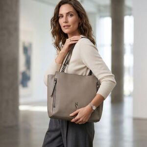 NWOT Simply Vera by Vera Wang Cara Tote Bag Taupe/Beige/Tan